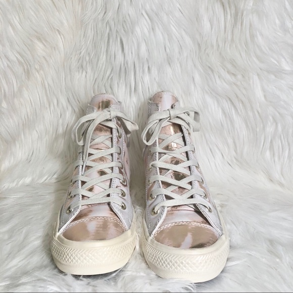 NWT. Converse high top - Picture 2 of 4